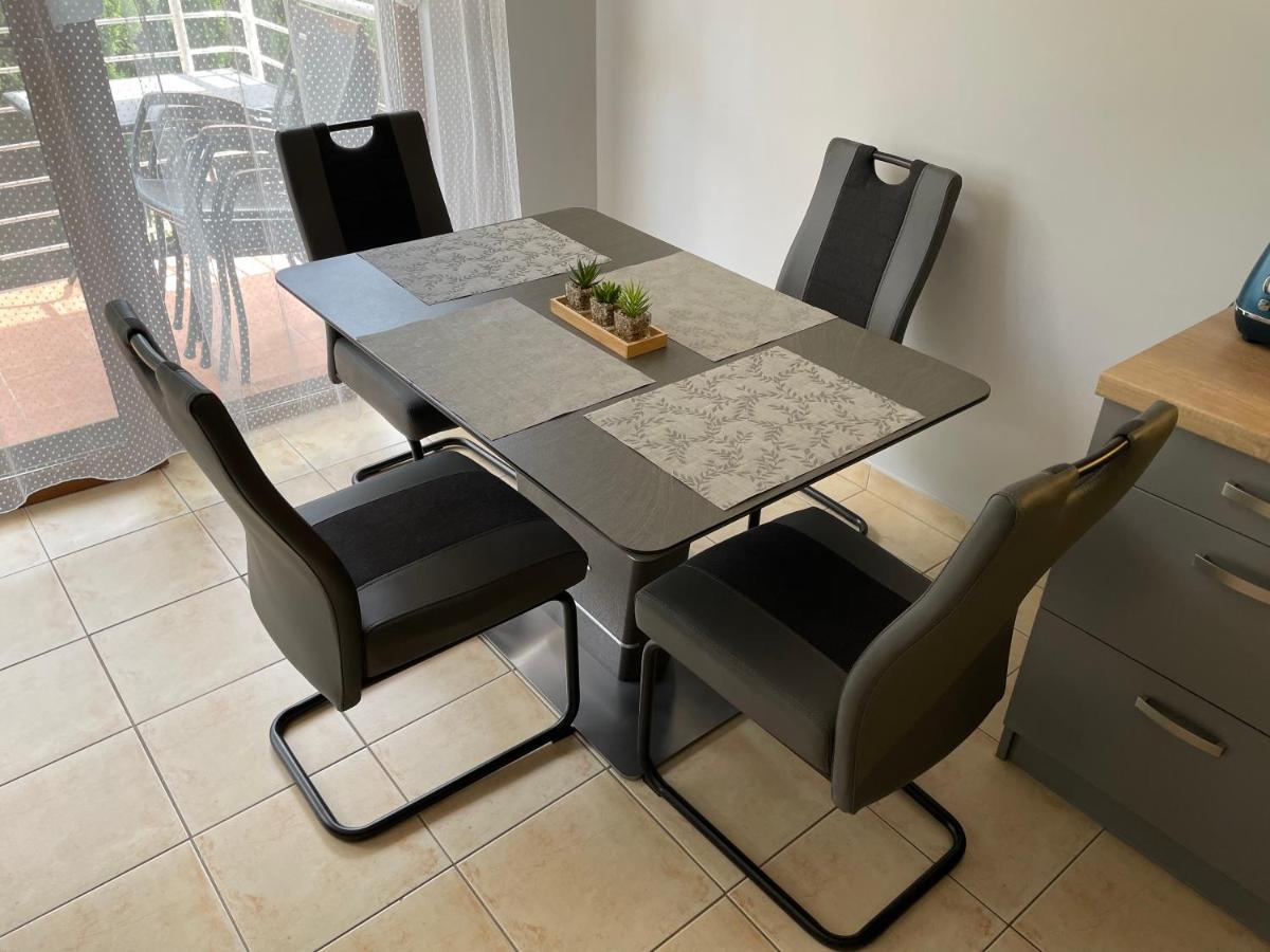 Levi'S Wellness Apartman Шіофок Екстер'єр фото